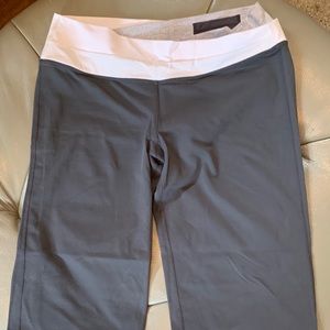 lululemon crop yoga pants size 12